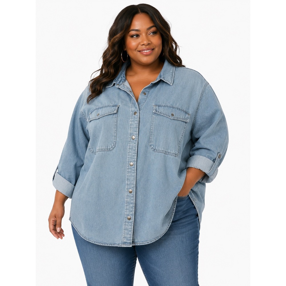 Universal Thread Womens XXL Light Wash Denim Oversized Snap Front Shirt Blue